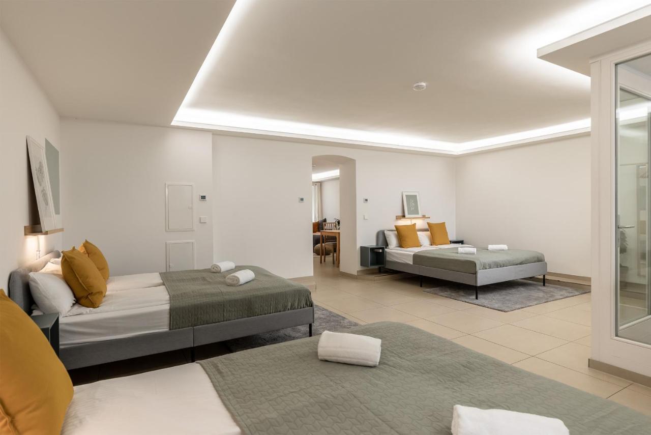 Apartment Spacious In Hemholtzkiez Prenzlauer Berg For 8 People