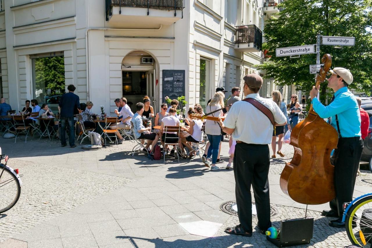 Spacious In Hemholtzkiez Prenzlauer Berg For 8 People Hiddenseer * Berlim